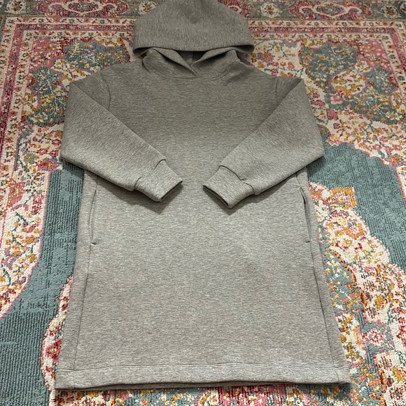 Uniqlo sweater dress LIKE NEW in excellent condition size 7-8 - Picture 4 of 7